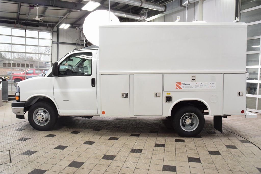 2026 Chevrolet Express Commercial Cutaway 3500 Van 139" - 23012422 - 2