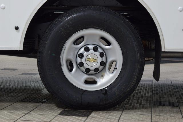 2026 Chevrolet Express Commercial Cutaway 3500 Van 139" - 23044789 - 13