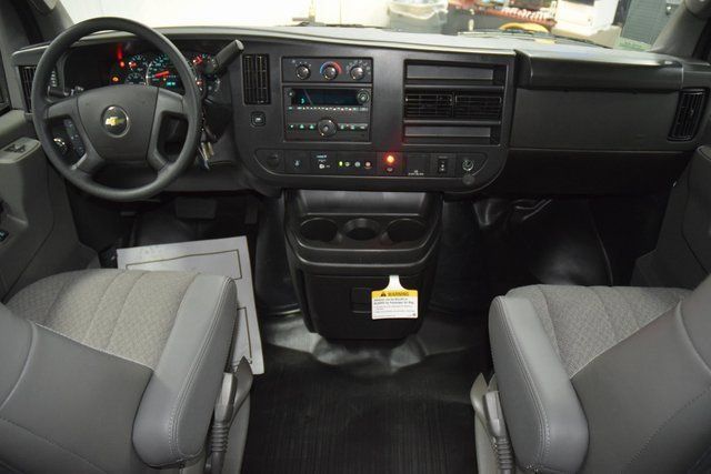 2026 Chevrolet Express Commercial Cutaway 3500 Van 139" - 23044789 - 16