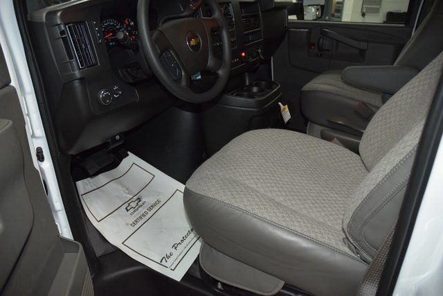 2026 Chevrolet Express Commercial Cutaway 3500 Van 139" - 23044789 - 26