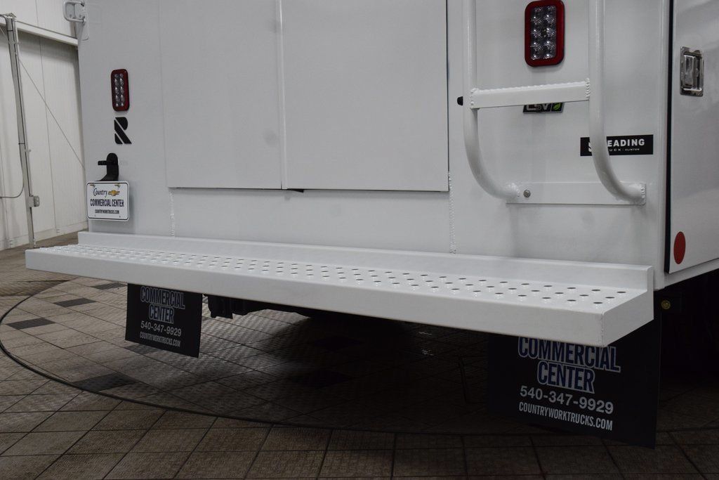 2026 Chevrolet Express Commercial Cutaway 3500 Van 139" - 23044790 - 11