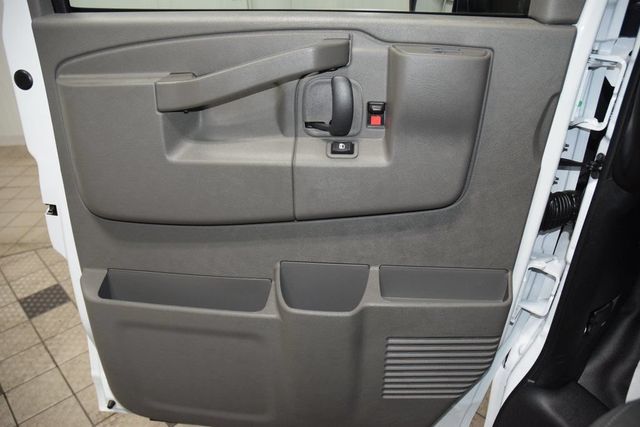 2026 Chevrolet Express Commercial Cutaway 3500 Van 139" - 23044790 - 31