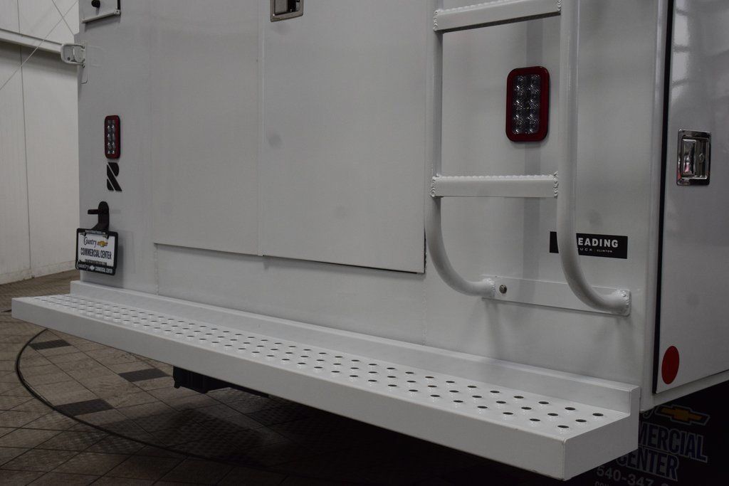 2026 Chevrolet Express Commercial Cutaway 3500 Van 139" - 23044791 - 10