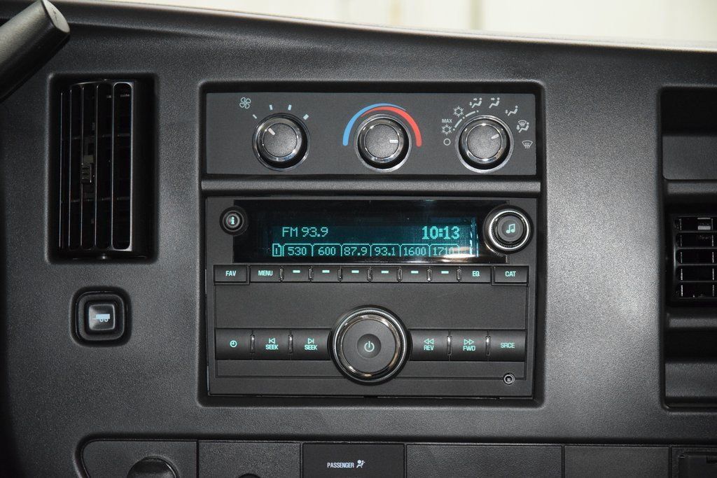2026 Chevrolet Express Commercial Cutaway 3500 Van 139" - 23044791 - 18