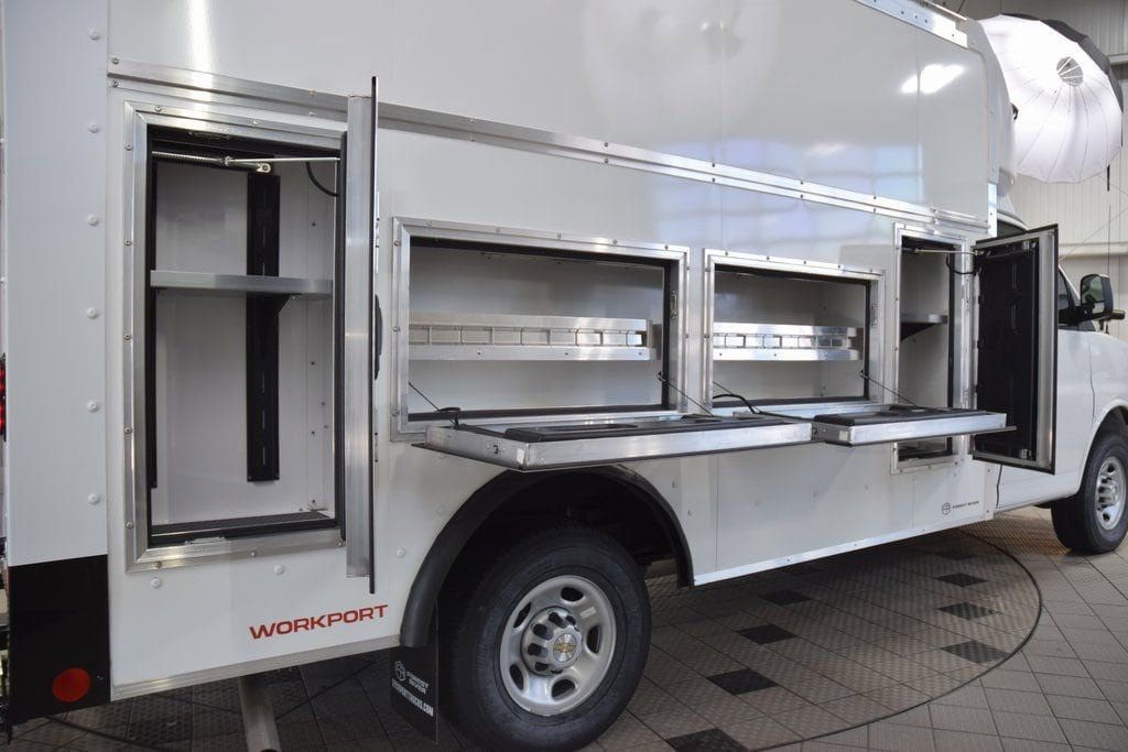 2026 Chevrolet Express Commercial Cutaway 3500 Van 159" - 23012412 - 30