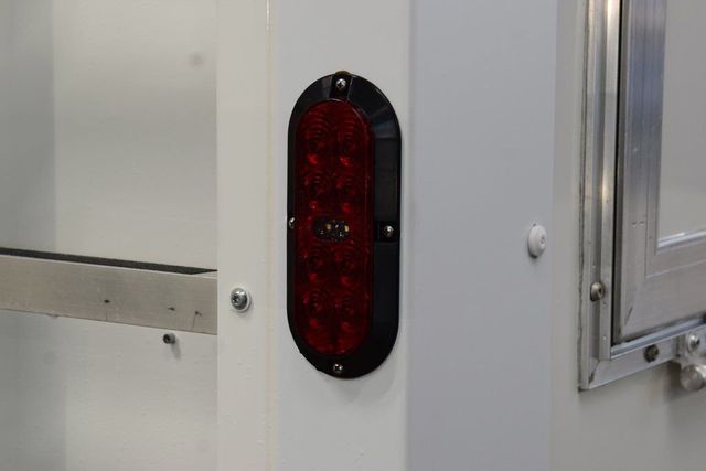 2026 Chevrolet Express Commercial Cutaway 3500 Van 159" - 23012414 - 10