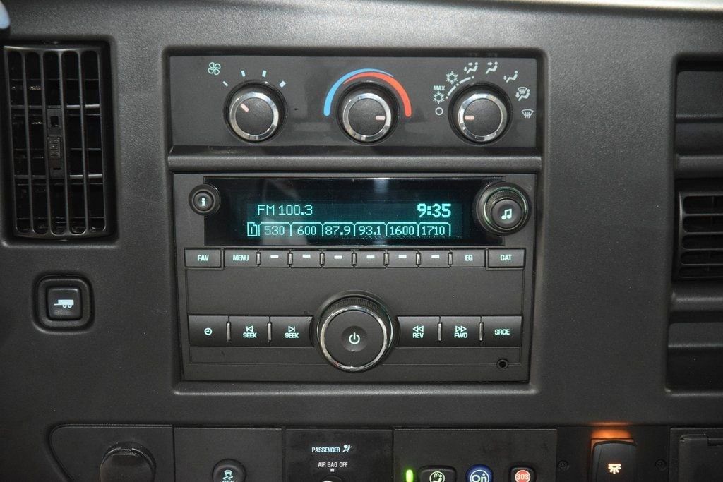 2026 Chevrolet Express Commercial Cutaway 3500 Van 159" - 23012414 - 18