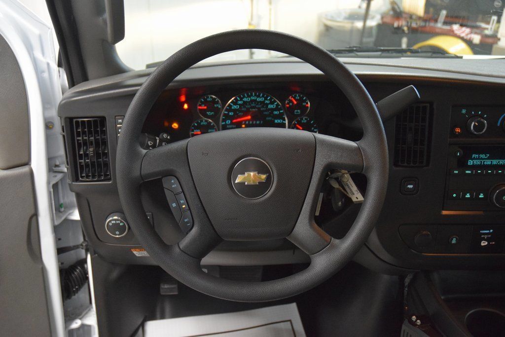 2026 Chevrolet Express Commercial Cutaway 3500 Van 159" - 23044786 - 21