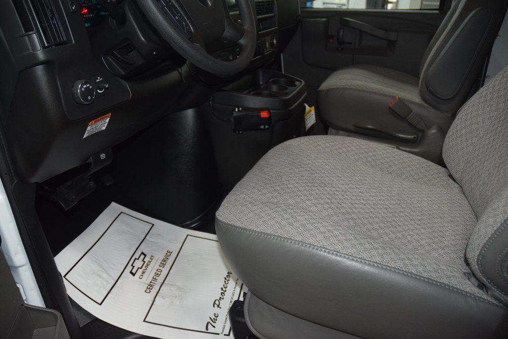 2026 Chevrolet Express Commercial Cutaway 3500 Van 159" - 23044786 - 23