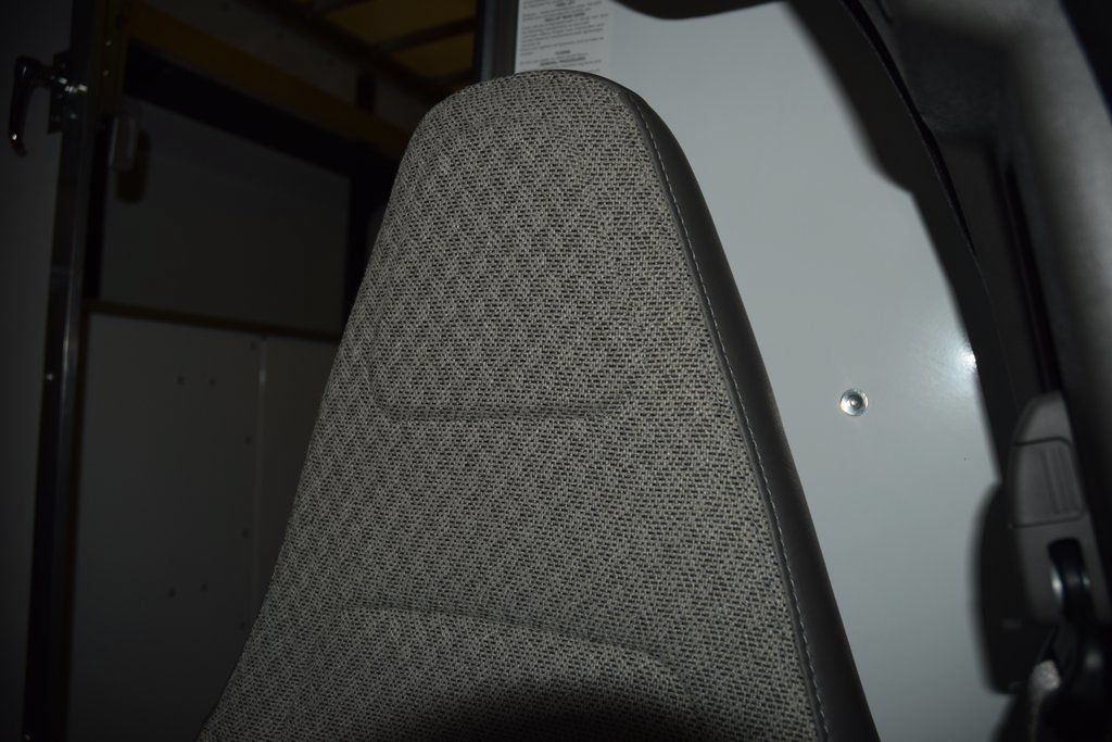 2026 Chevrolet Express Commercial Cutaway 3500 Van 159" - 23044786 - 24