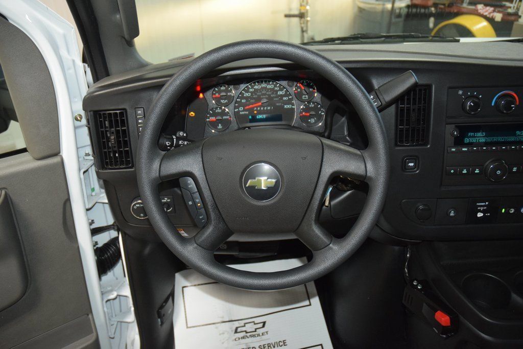 2026 Chevrolet Express Commercial Cutaway 3500 Van 159" - 23044787 - 21