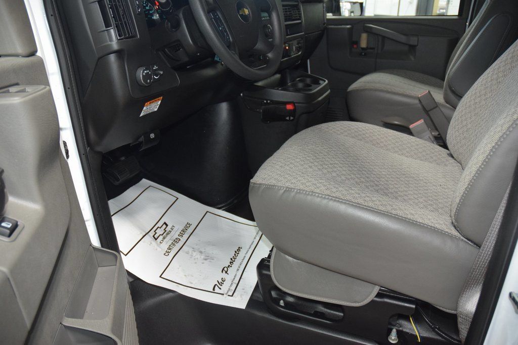 2026 Chevrolet Express Commercial Cutaway 3500 Van 159" - 23044787 - 23