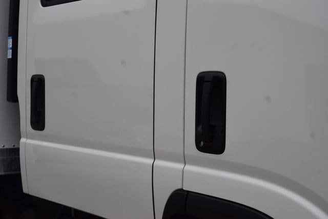 2026 Chevrolet Low Cab Forward 5500 XD  - 23045929 - 10