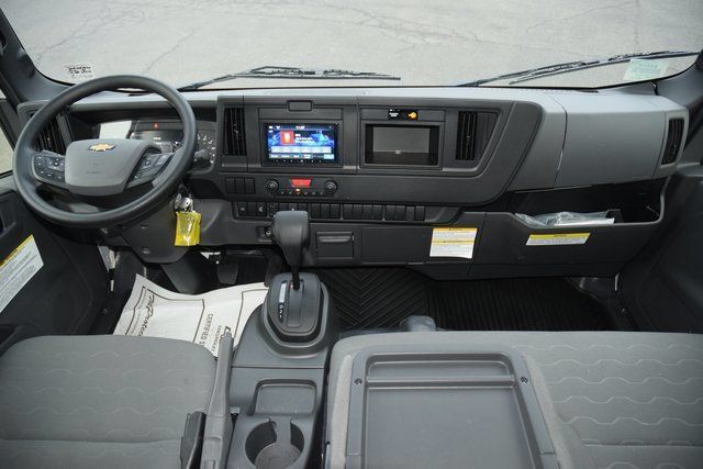 2026 Chevrolet Low Cab Forward 5500 XD  - 23045929 - 18