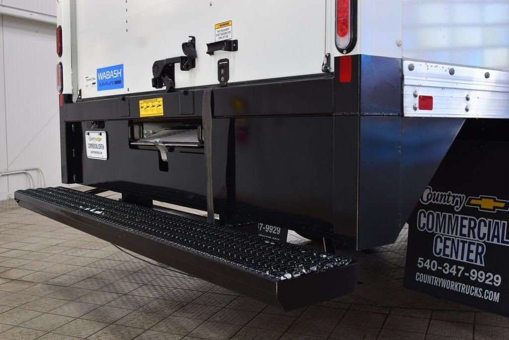 2026 Chevrolet Low Cab Forward 5500 XD  - 23045930 - 12