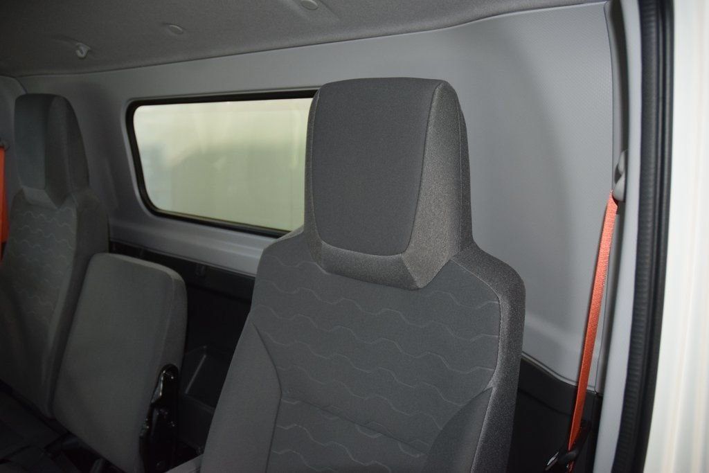 2026 Chevrolet Low Cab Forward 5500 XD  - 23045930 - 25