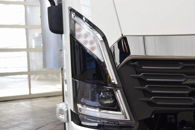 2026 Chevrolet Low Cab Forward 5500 XD  - 23045930 - 5