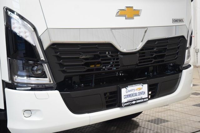 2026 Chevrolet Low Cab Forward 5500 XD  - 23045931 - 6