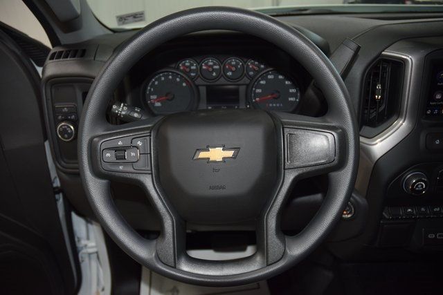 2026 Chevrolet Silverado 1500 2WD Reg Cab 140" Work Truck - 22897247 - 32