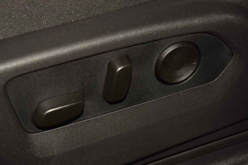 2026 Chevrolet Silverado 1500 4WD Crew Cab 147" Custom - 22990209 - 40