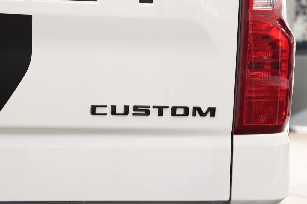 2026 Chevrolet Silverado 1500 4WD Crew Cab 147" Custom - 22991890 - 23