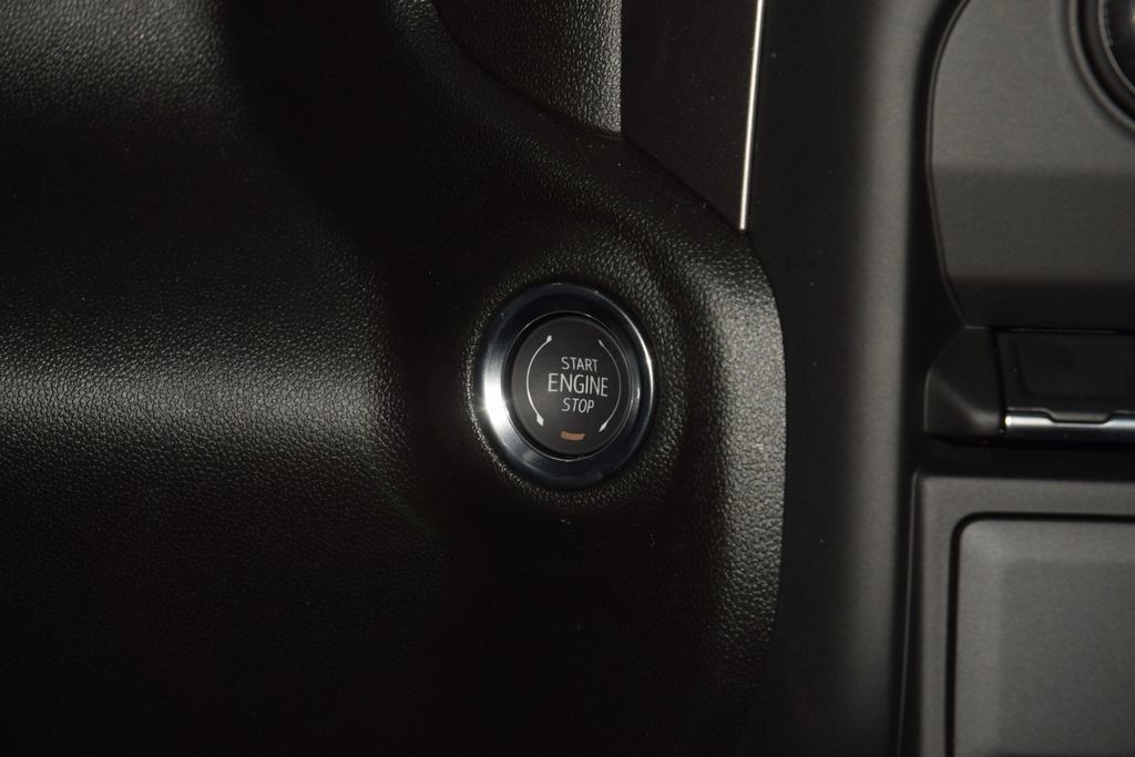 2026 Chevrolet Silverado 1500 4WD Crew Cab 147" Custom - 22991890 - 35