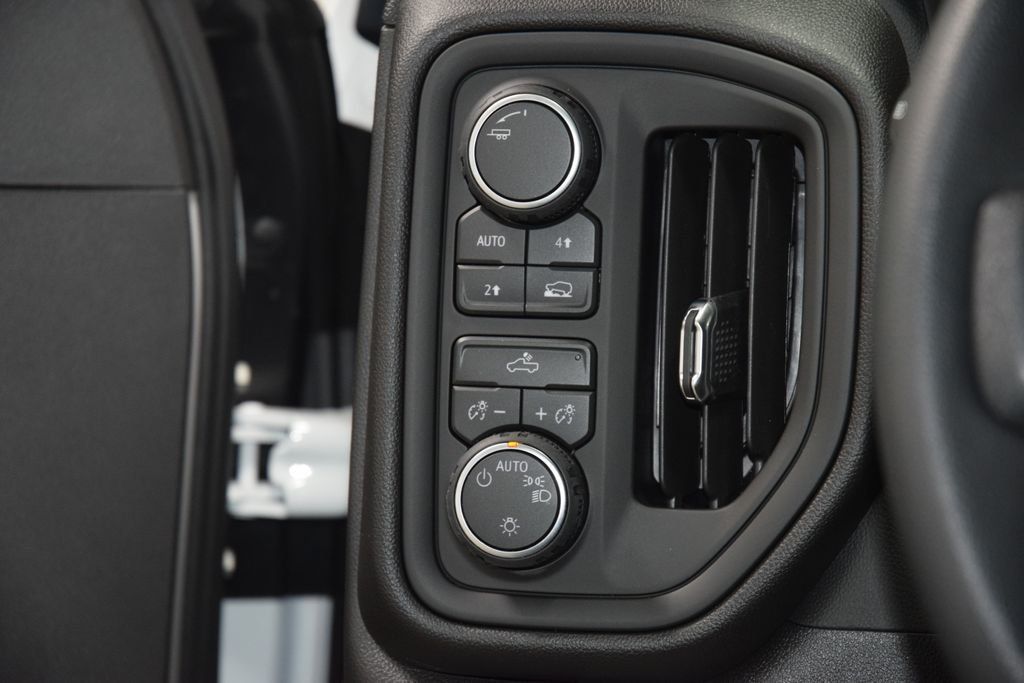 2026 Chevrolet Silverado 1500 4WD Crew Cab 147" Custom - 22991890 - 36