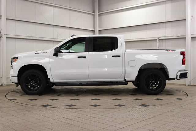 2026 Chevrolet Silverado 1500 4WD Crew Cab 147" Custom - 22991890 - 3