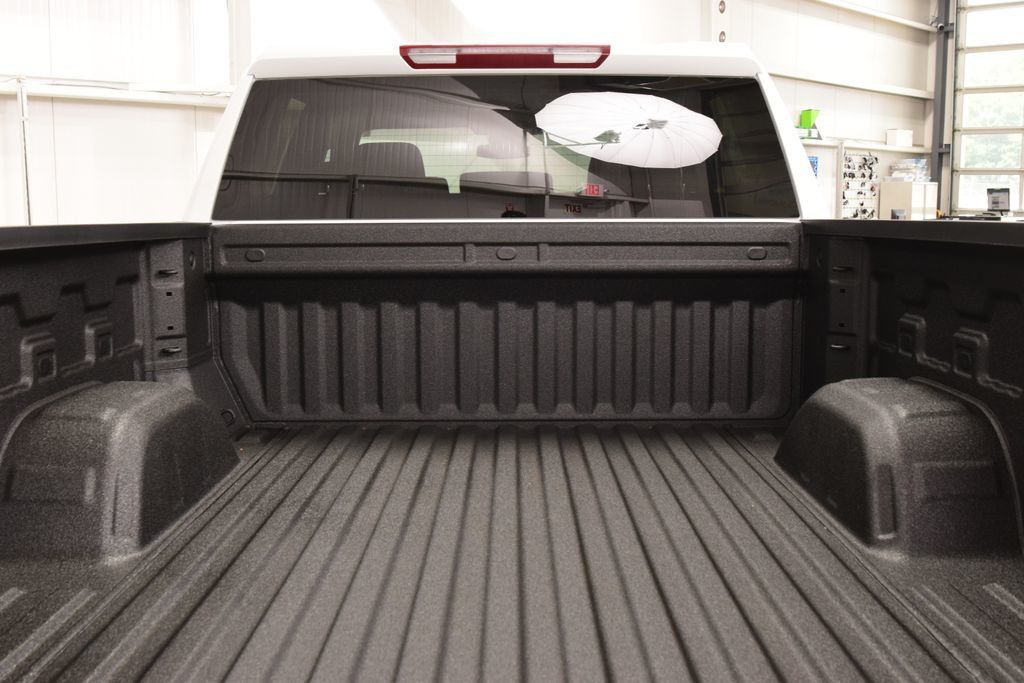 2026 Chevrolet Silverado 1500 4WD Crew Cab 147" Custom - 23042059 - 25