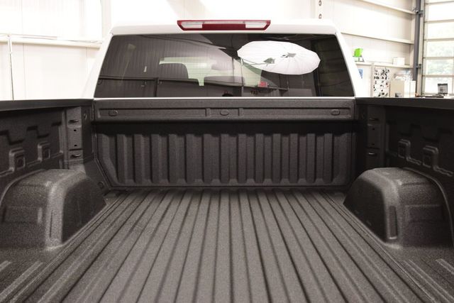 2026 Chevrolet Silverado 1500 4WD Crew Cab 147" Custom - 23042059 - 25