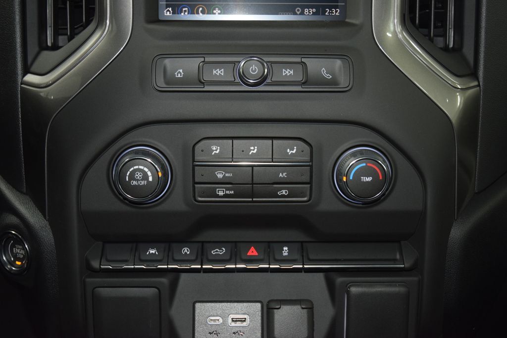 2026 Chevrolet Silverado 1500 4WD Crew Cab 147" Custom - 23042059 - 33