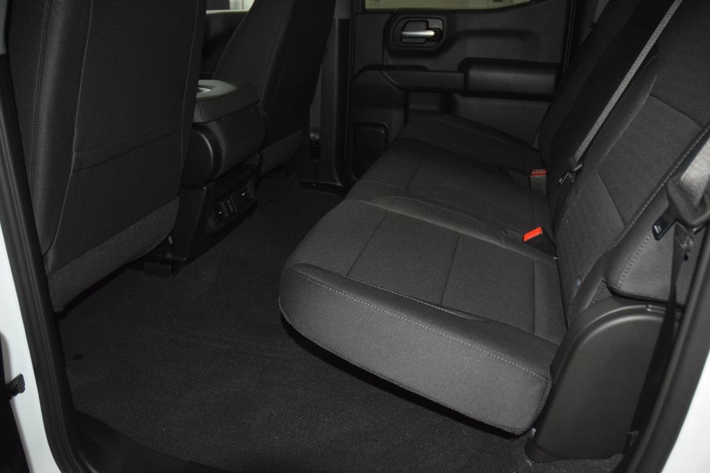 2026 Chevrolet Silverado 1500 4WD Crew Cab 147" Custom - 23042059 - 43