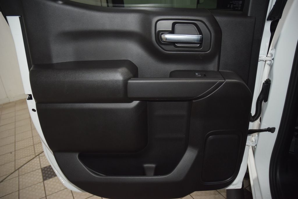 2026 Chevrolet Silverado 1500 4WD Crew Cab 147" Custom - 23042059 - 44
