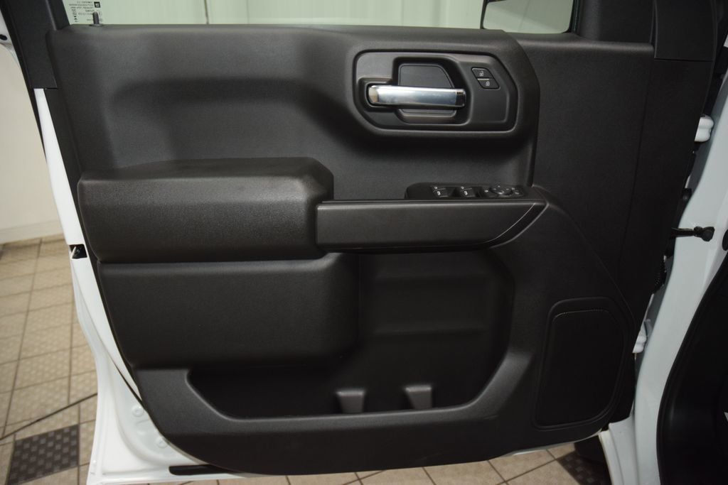 2026 Chevrolet Silverado 1500 4WD Crew Cab 147" Custom - 23042059 - 46