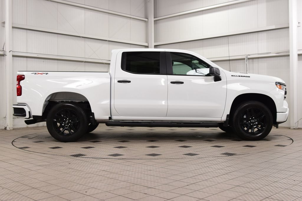 2026 Chevrolet Silverado 1500 4WD Crew Cab 147" Custom - 23042059 - 8