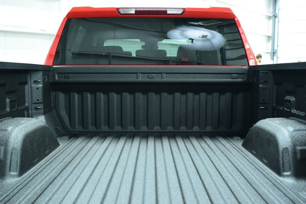 2026 Chevrolet Silverado 1500 4WD Crew Cab 147" Custom - 23042100 - 25