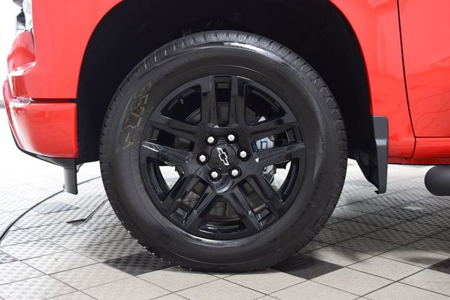 2026 Chevrolet Silverado 1500 4WD Crew Cab 147" Custom - 23042100 - 28