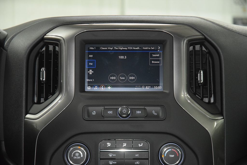 2026 Chevrolet Silverado 1500 4WD Crew Cab 147" Custom - 23042100 - 32