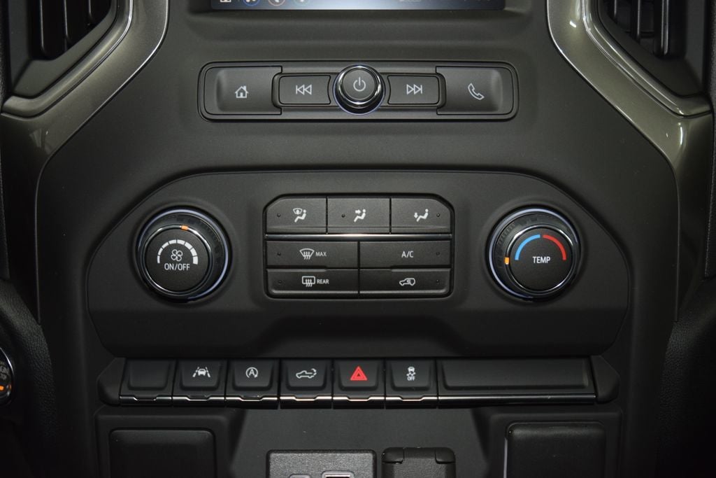 2026 Chevrolet Silverado 1500 4WD Crew Cab 147" Custom - 23042100 - 33