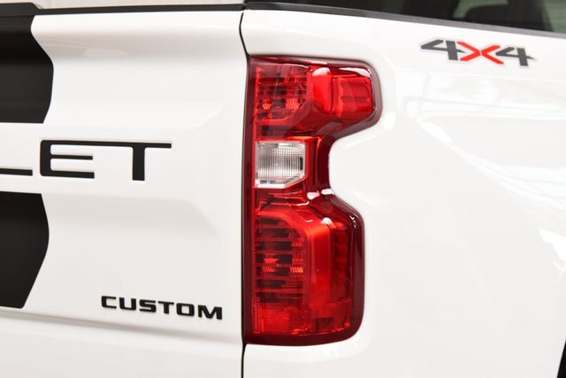 2026 Chevrolet Silverado 1500 4WD Crew Cab 147" Custom - 23062228 - 20