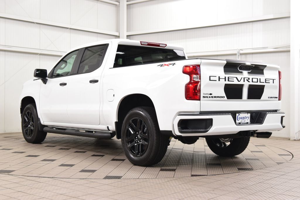 2026 Chevrolet Silverado 1500 4WD Crew Cab 147" Custom - 23062228 - 5