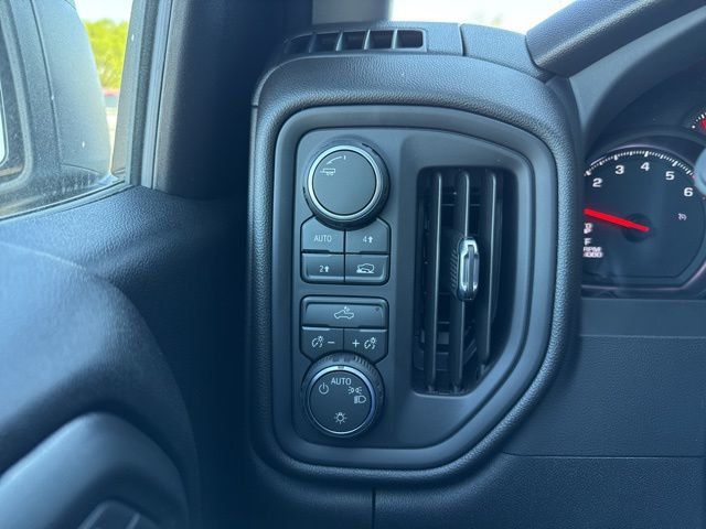 2026 Chevrolet Silverado 1500 4WD Crew Cab 147" Custom - 22993706 - 18
