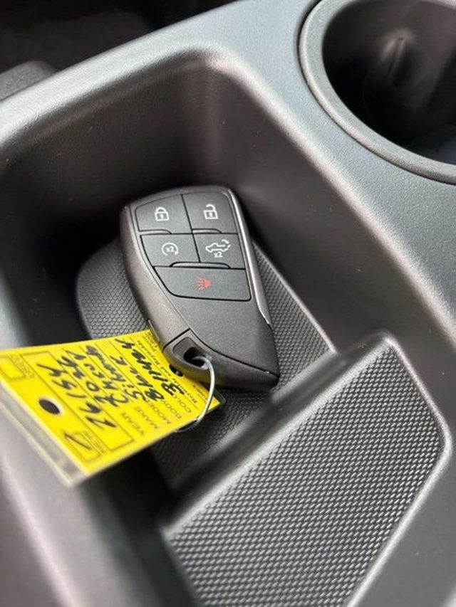 2026 Chevrolet Silverado 1500 4WD Crew Cab 147" Custom - 22993728 - 13