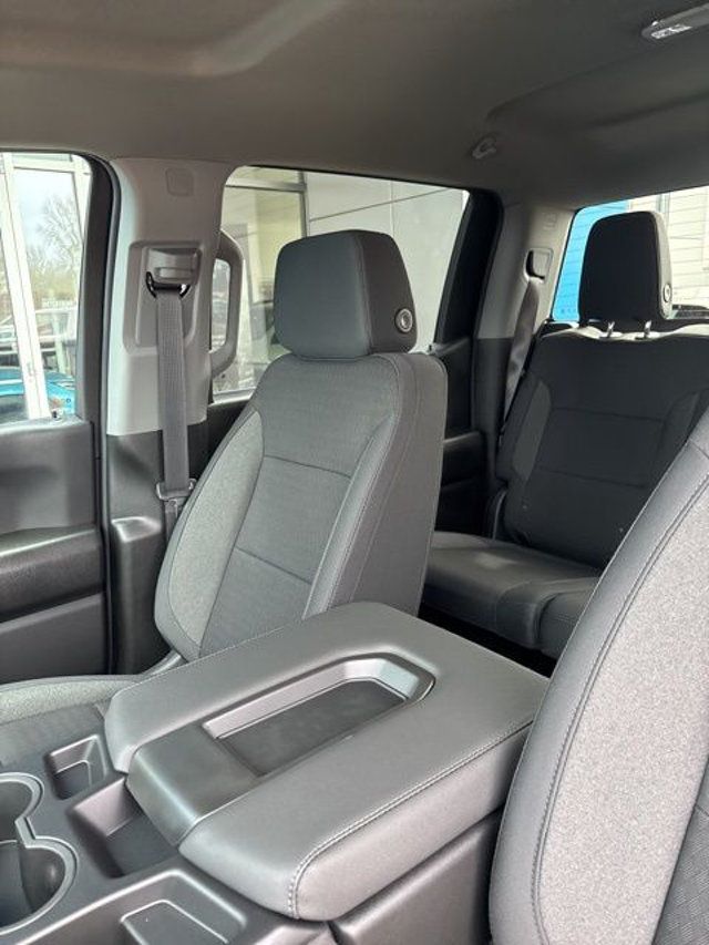 2026 Chevrolet Silverado 1500 4WD Crew Cab 147" Custom - 22993728 - 14