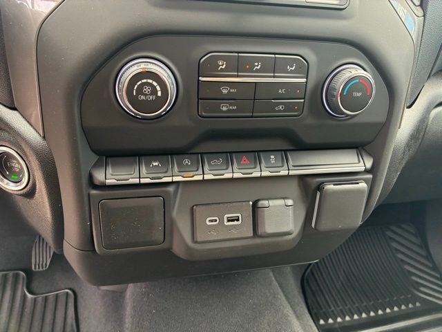 2026 Chevrolet Silverado 1500 4WD Crew Cab 147" Custom - 23049571 - 14