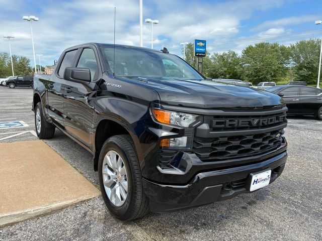 2026 Chevrolet Silverado 1500 4WD Crew Cab 147" Custom - 23049571 - 3