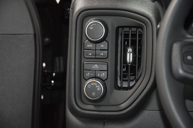 2026 Chevrolet Silverado 1500 4WD Crew Cab 147" Custom Trail Boss - 22980824 - 32