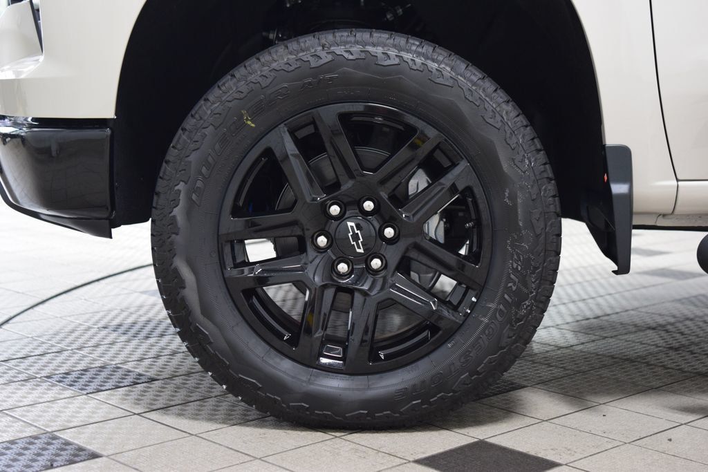 2026 Chevrolet Silverado 1500 4WD Crew Cab 147" Custom Trail Boss - 23062229 - 28