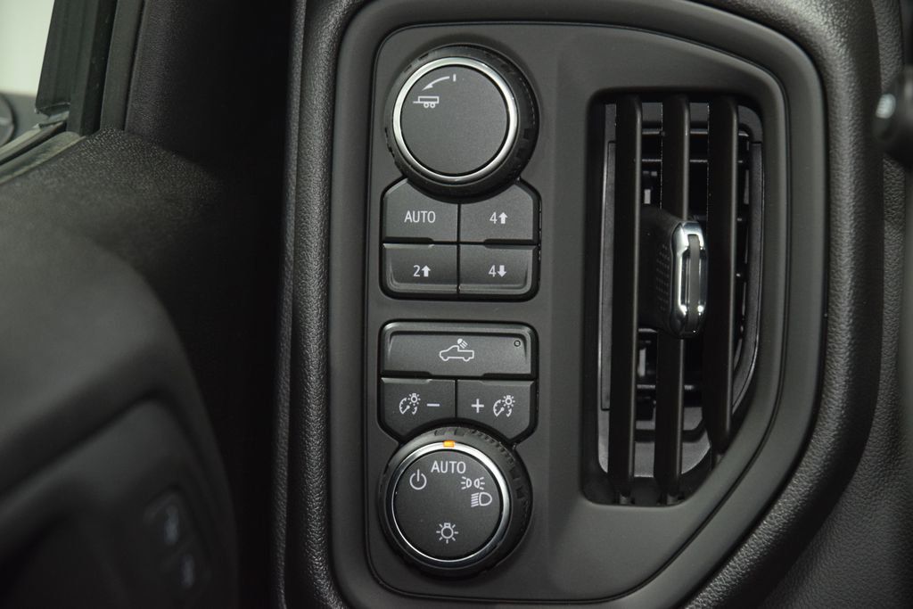 2026 Chevrolet Silverado 1500 4WD Crew Cab 147" Custom Trail Boss - 23062229 - 36