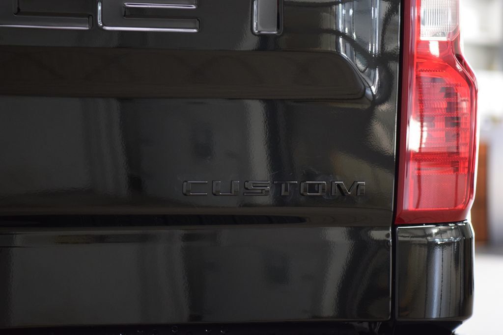 2026 Chevrolet Silverado 1500 4WD Crew Cab 147" Custom Trail Boss - 23062299 - 25